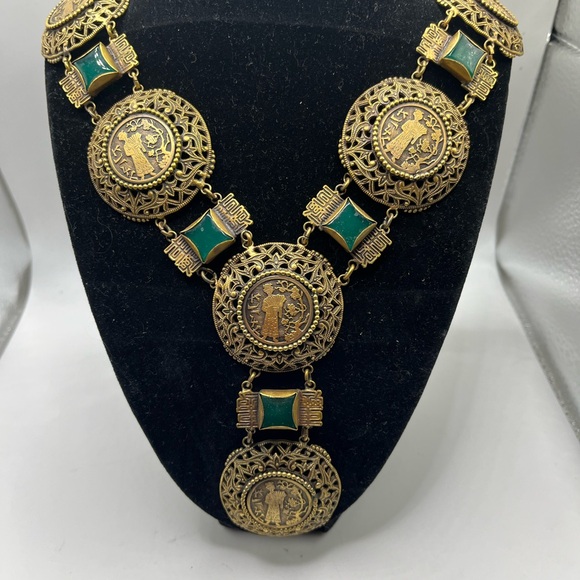 RARE Joseff Of Hollywood Jewelry - RARE Joseff Of Hollywood Necklace Asian Motif  Faux Chrysoprase 32” long